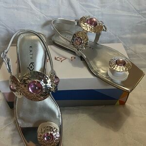 The Camie Stone Sandal - Silver